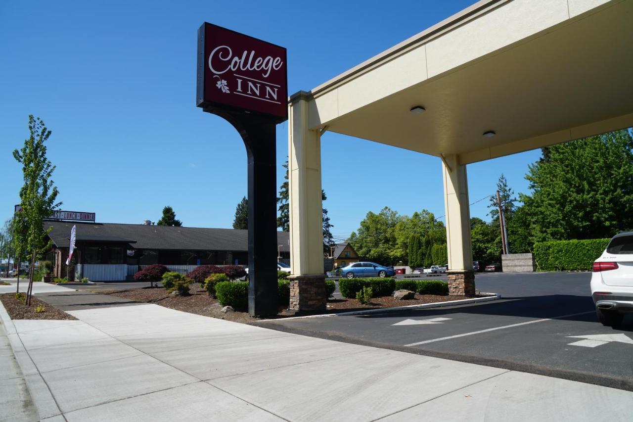 College Inn Monmouth Екстер'єр фото