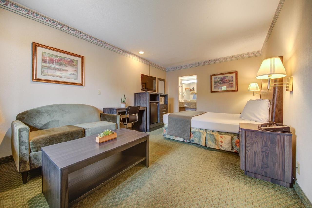 College Inn Monmouth Екстер'єр фото